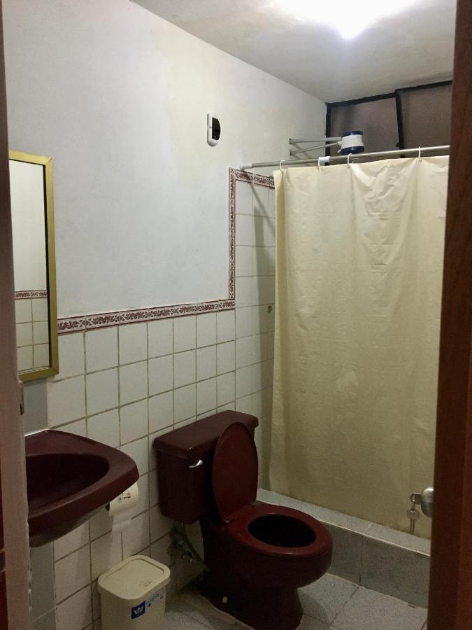 Bed and Breakfast 5Min Airport - Super Host Ліма Екстер'єр фото